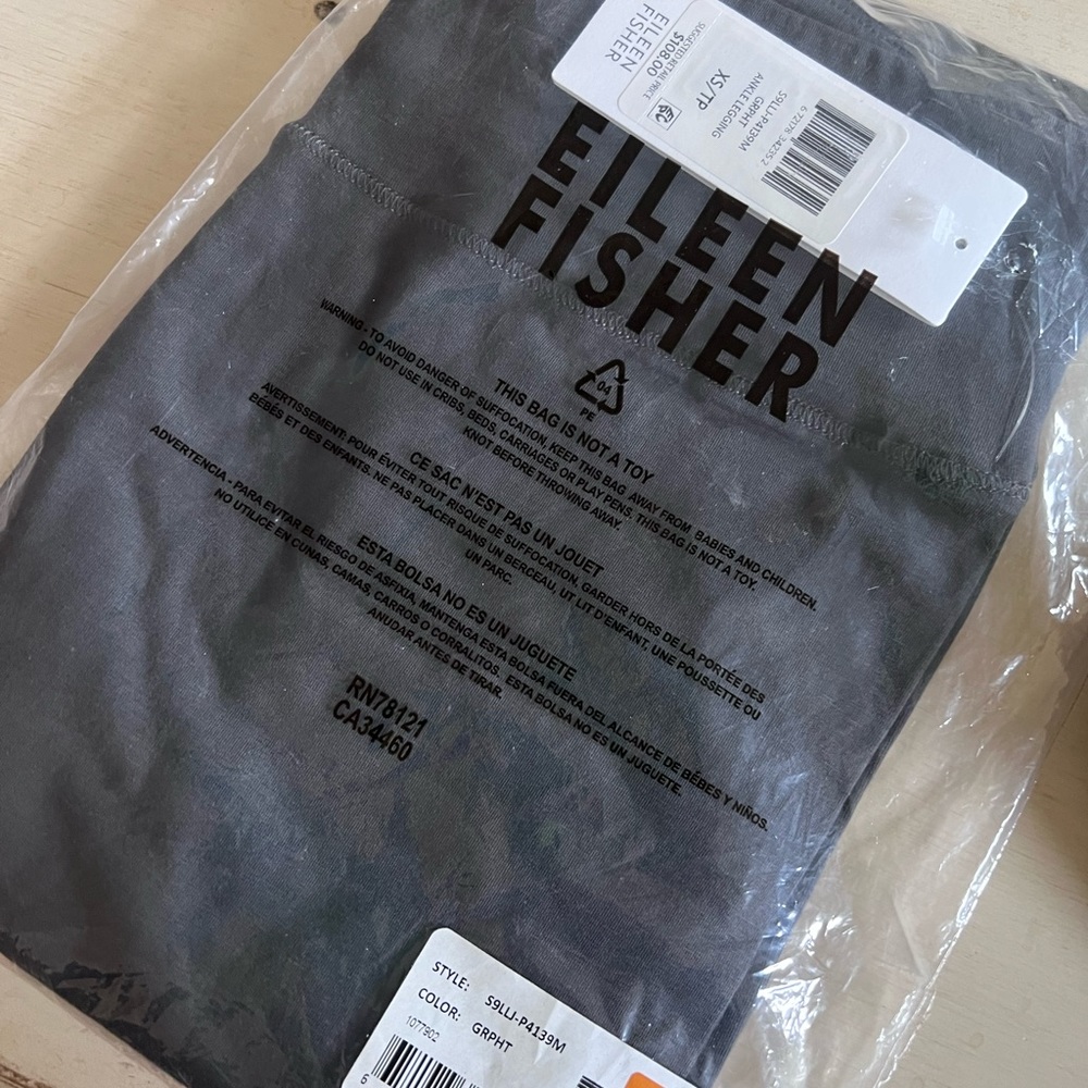 Brand New XS leggings